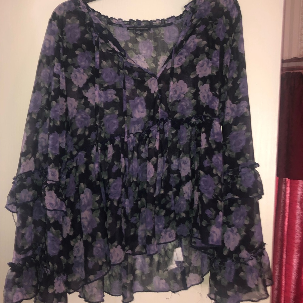 Black and Purple American Eagle blouse